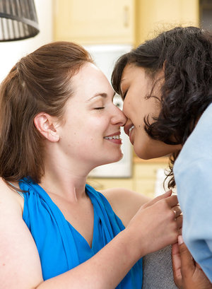 18 tear old schoolgirl Tiff Bannister takes selfies while disrobing in bedroom